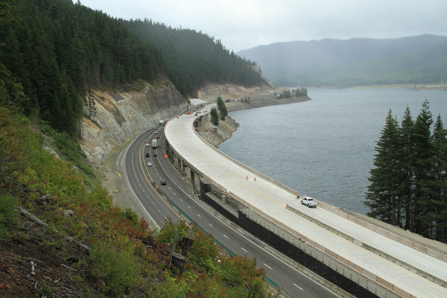 I-90 widening project construction